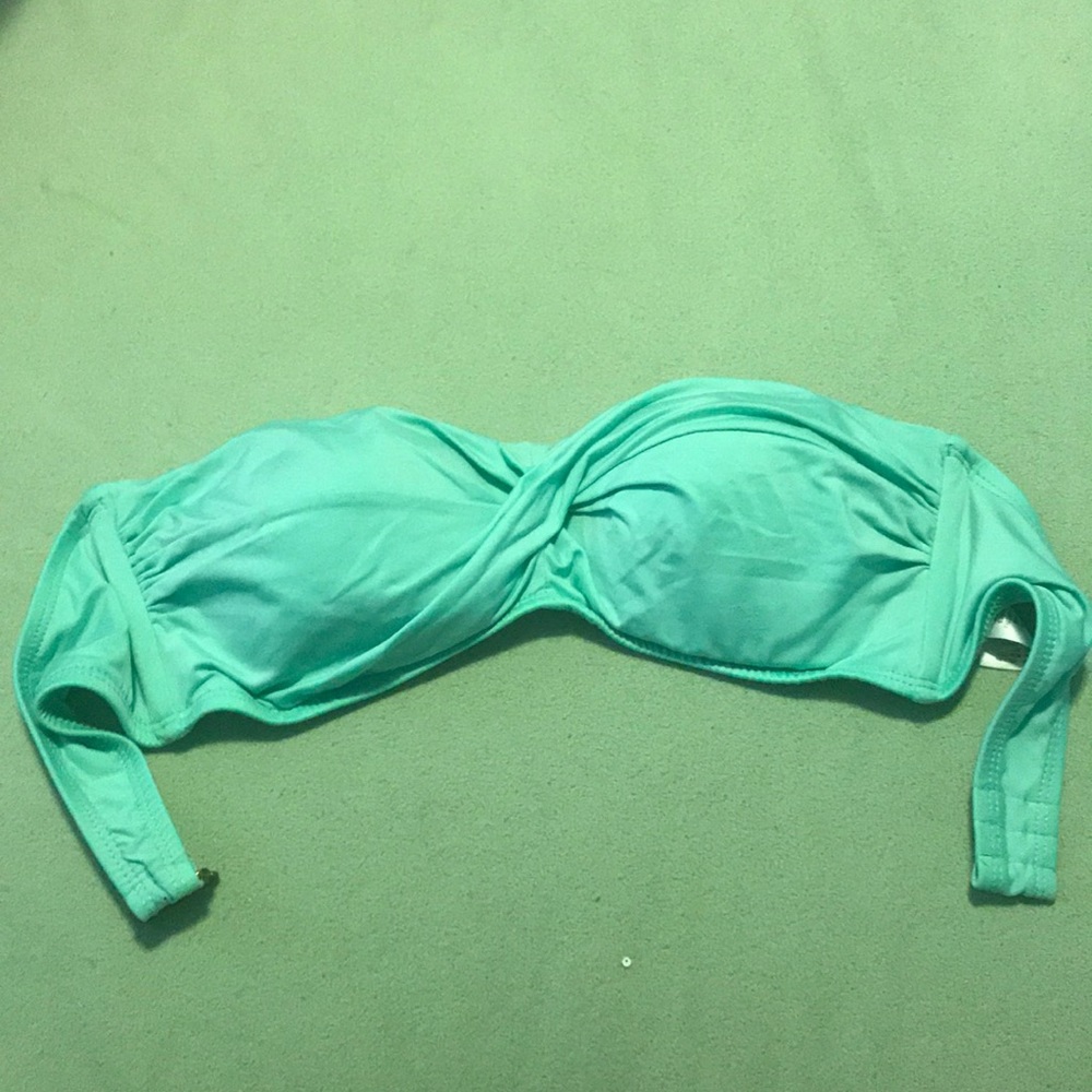 Bandeau bikini top